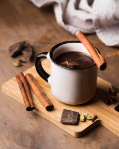 Chocolate quente com canela - Drinks de Outono